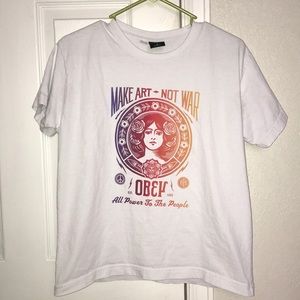 A “make art, not war” obey shirt
